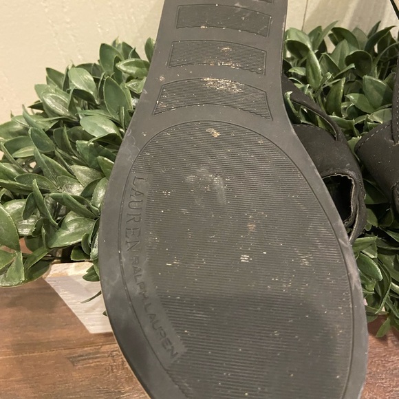 Lauren Ralph Lauren
Rosalind Black Sandals Size 8 - Picture 9 of 9